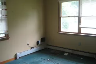 21 Daniel St, Norwich, CT 06360 - Photo 10