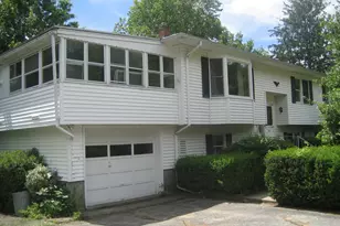 21 Daniel St, Norwich, CT 06360 - Photo 2