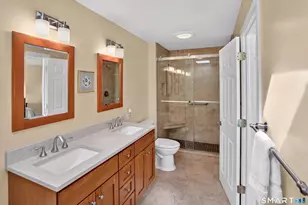 192 Glengarry Rd, Fairfield, CT 06825 - Photo 24