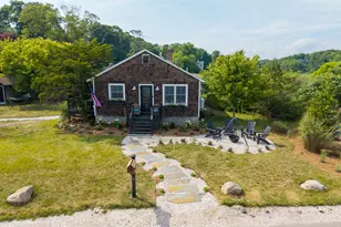69 Daniel Ave, Guilford, CT 06437 - Photo 2