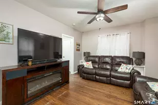 165 Oak St, Manchester, CT 06040 - Photo 16