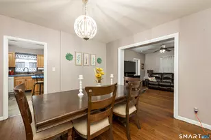 165 Oak St, Manchester, CT 06040 - Photo 12