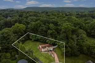 95 Bernard Rd, Berlin, CT 06037 - Photo 2