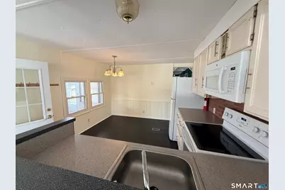 19 Pine Street, East Windsor, CT 06088 - Photo 12
