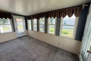 19 Pine St, East Windsor, CT 06088 - Photo 18