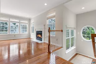 14 Cambridge Dr, Danbury, CT 06811 - Photo 4