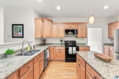 29 Chilstone Lane, Manchester, CT 06040 - Photo 10