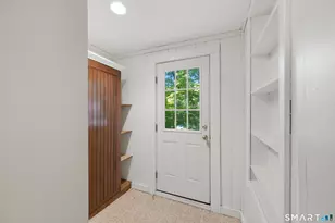 36 Middle River Rd, Danbury, CT 06811 - Photo 10
