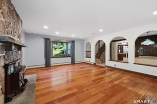 36 Middle River Rd, Danbury, CT 06811 - Photo 10