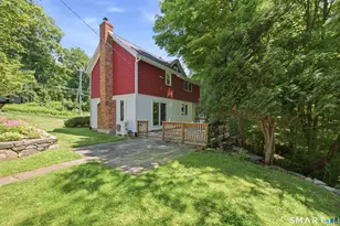 36 Middle River Rd, Danbury, CT 06811 - Photo 32