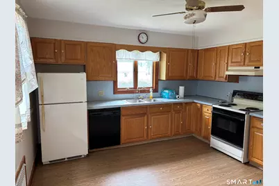 26 Chelton Street, Torrington, CT 06790 - Photo 6