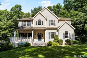 29 Nathan Hale Ct, Cheshire, CT 06410 - Photo 2