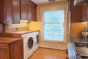 11 Alden Ave, New Haven, CT 06515 - Photo 14