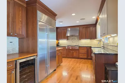 11 Alden Avenue, New Haven, CT 06515 - Photo 8