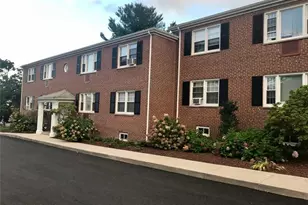 747 N Main St, West Hartford, CT 06117 - Photo 2