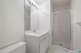 1104 Bradford Dr, Danbury, CT 06811 - Photo 30