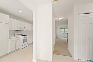 1104 Bradford Dr, Danbury, CT 06811 - Photo 4