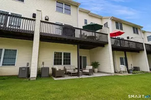 1104 Bradford Dr, Danbury, CT 06811 - Photo 32