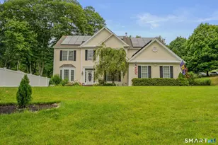 11 Windrose Dr, Groton, CT 06340 - Photo 2