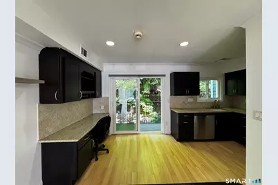 22 Dr Martin Luther King Jr Drive #B/6, Norwalk, CT 0685 - Photo 6