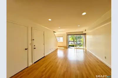 22 Dr Martin Luther King Jr Drive #B/6, Norwalk, CT 0685 - Photo 10