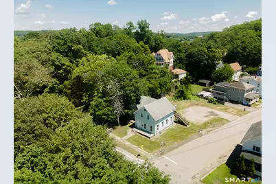 84 Laurel Hill Avenue, Norwich, CT 06360 - Photo 2