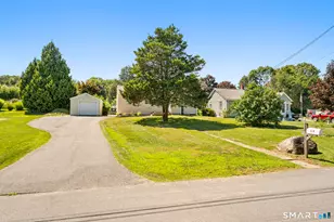 15 Curran St, Norwich, CT 06360 - Photo 6