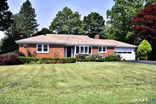 1 Romindon Ct, Norwalk, CT 06851 - Photo 24