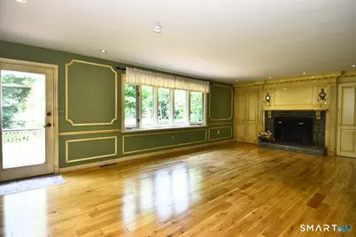 1 Romindon Court, Norwalk, CT 06851 - Photo 4