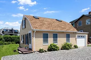 42 Noble Ave, Groton, CT 06340 - Photo 1