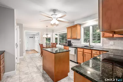 3 Deerfield Road, Brookfield, CT 06804 - Photo 2
