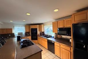 113 Starkweather Rd, Plainfield, CT 06354 - Photo 16