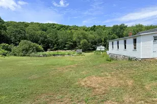 113 Starkweather Rd, Plainfield, CT 06354 - Photo 6