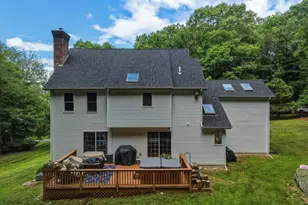 8 Bittersweet Dr, Ledyard, CT 06335 - Photo 4