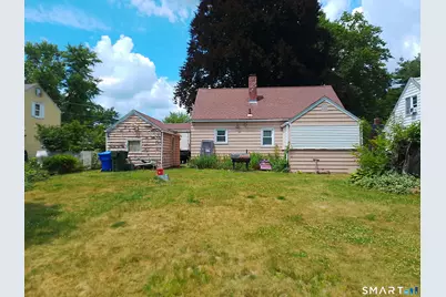 39 Wadsworth Street, East Hartford, CT 06118 - Photo 2
