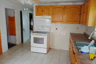 39 Wadsworth St, East Hartford, CT 06118 - Photo 20