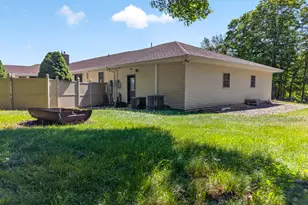 269 Black Hill Rd, Plainfield, CT 06374 - Photo 40