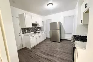 217 Read St, Bridgeport, CT 06607 - Photo 4