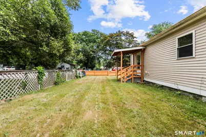 13-15 York Court, Groton, CT 06340 - Photo 32