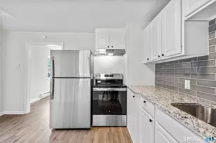 13-15 York Ct, Groton, CT 06340 - Photo 8