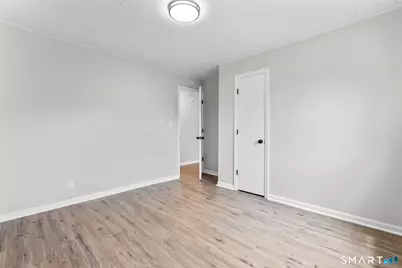 13-15 York Court, Groton, CT 06340 - Photo 16