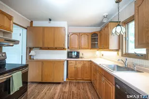 61 Soundview Ave, Shelton, CT 06484 - Photo 8