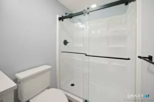 38 North Main St, West Hartford, CT 06107 - Photo 8