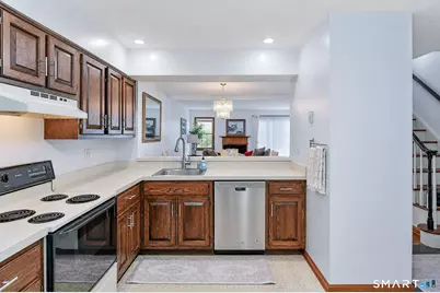 55 Mill Plain Road #9-2, Danbury, CT 06811 - Photo 12