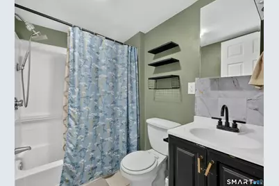 5 Manwaring Street, New London, CT 06320 - Photo 12
