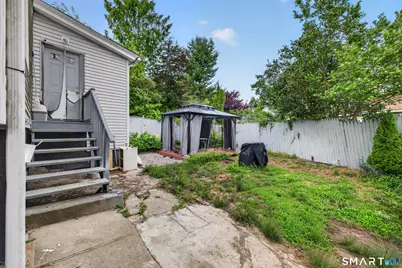 5 Manwaring Street, New London, CT 06320 - Photo 4