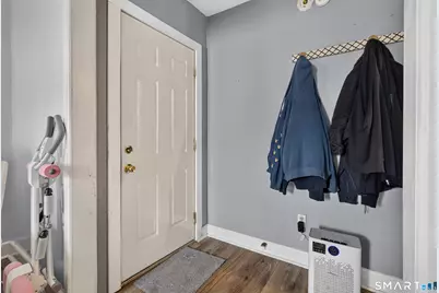 5 Manwaring Street, New London, CT 06320 - Photo 22
