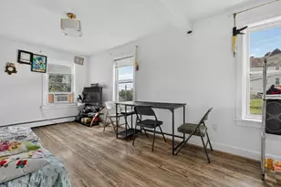 5 Manwaring St, New London, CT 06320 - Photo 16