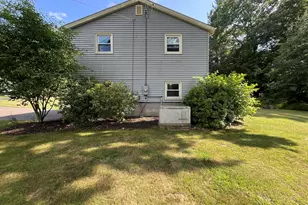 52 Willie Cir, Tolland, CT 06084 - Photo 4
