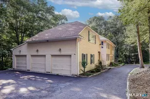 17 Herrmann Ln, Easton, CT 06612 - Photo 2